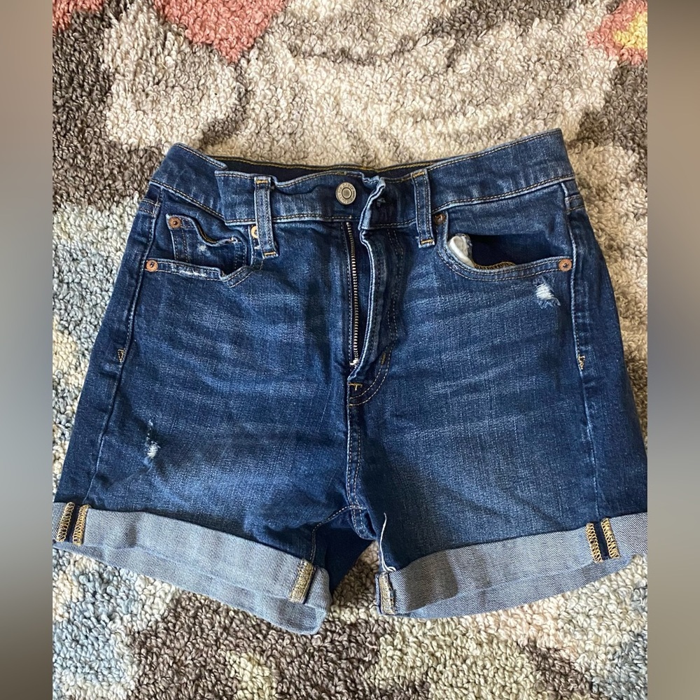 Gap shorts